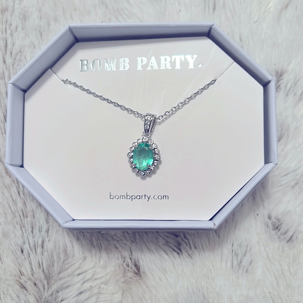Bombparty September 2022 necklace
